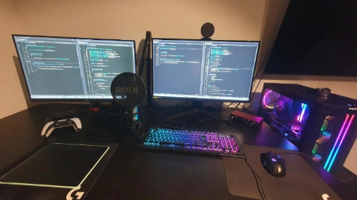 Arbeitsplatz von Itin TechSolutions im Büro